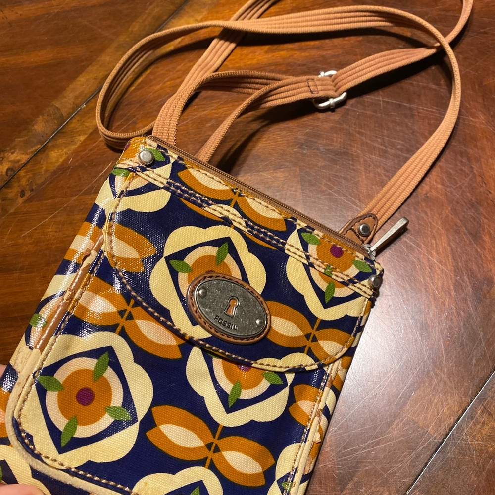 Fossil Blue and Tan Crossbody Bag with Geometric Design